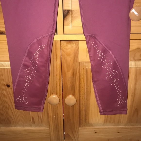 NWOT Victoria Secret Sport Yoga Pants - Picture 3 of 3